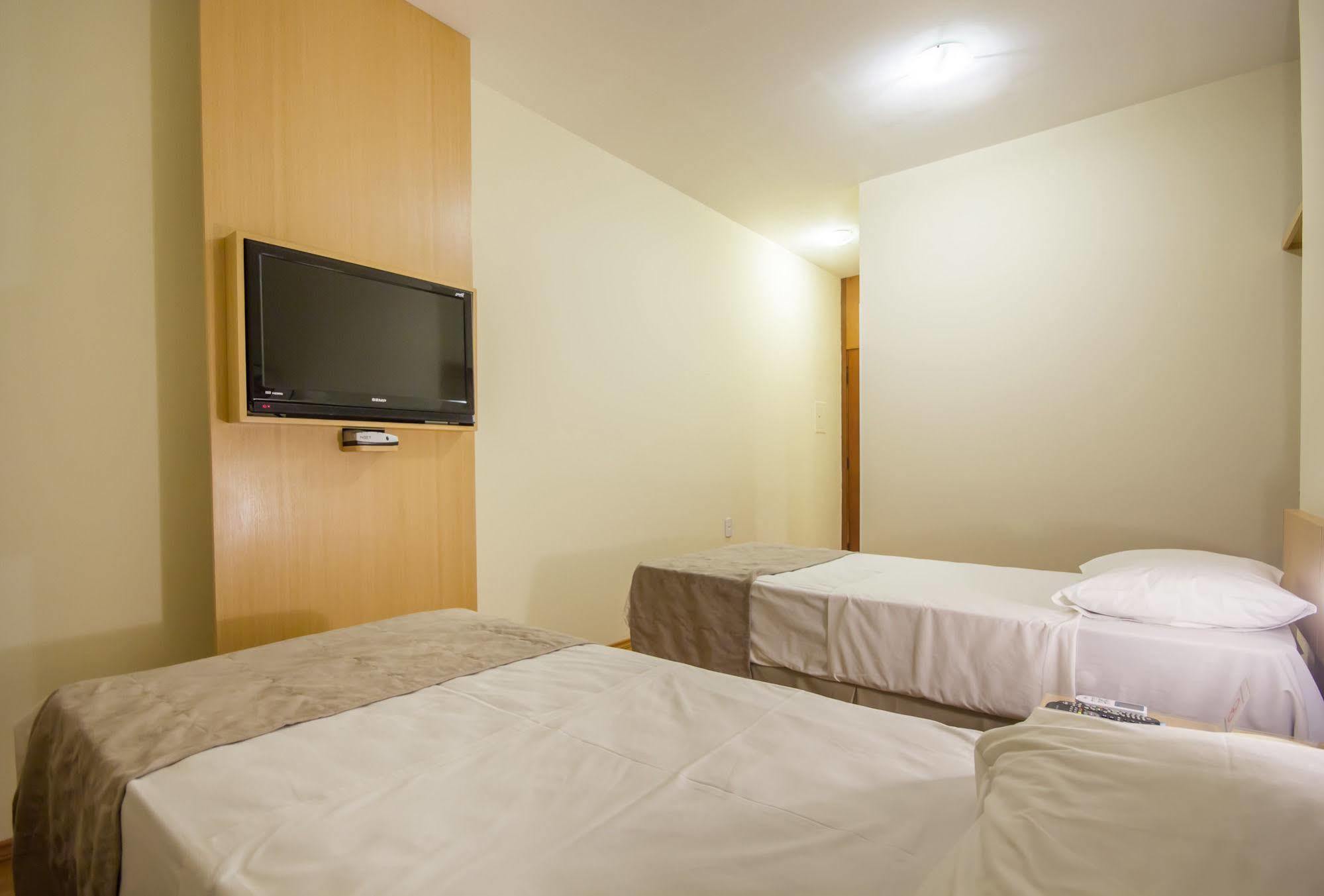 Hotel Crystal Londrina Zewnętrze zdjęcie